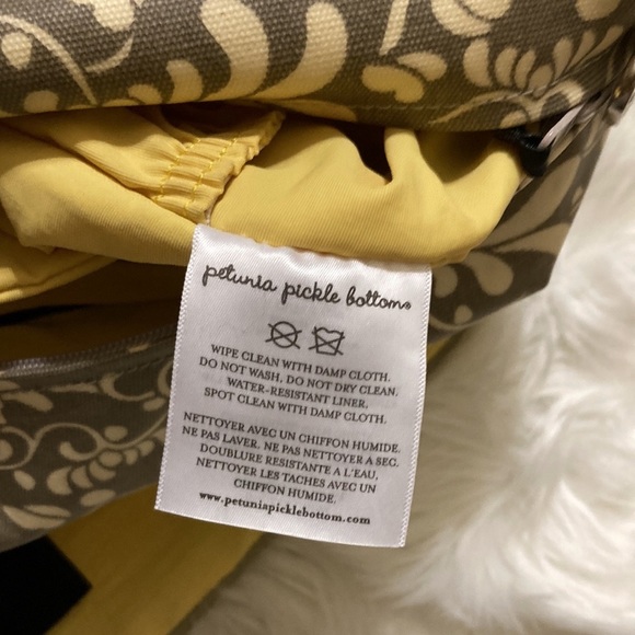 Petunia Pickle Bottom Diaper Bag - Picture 10 of 11